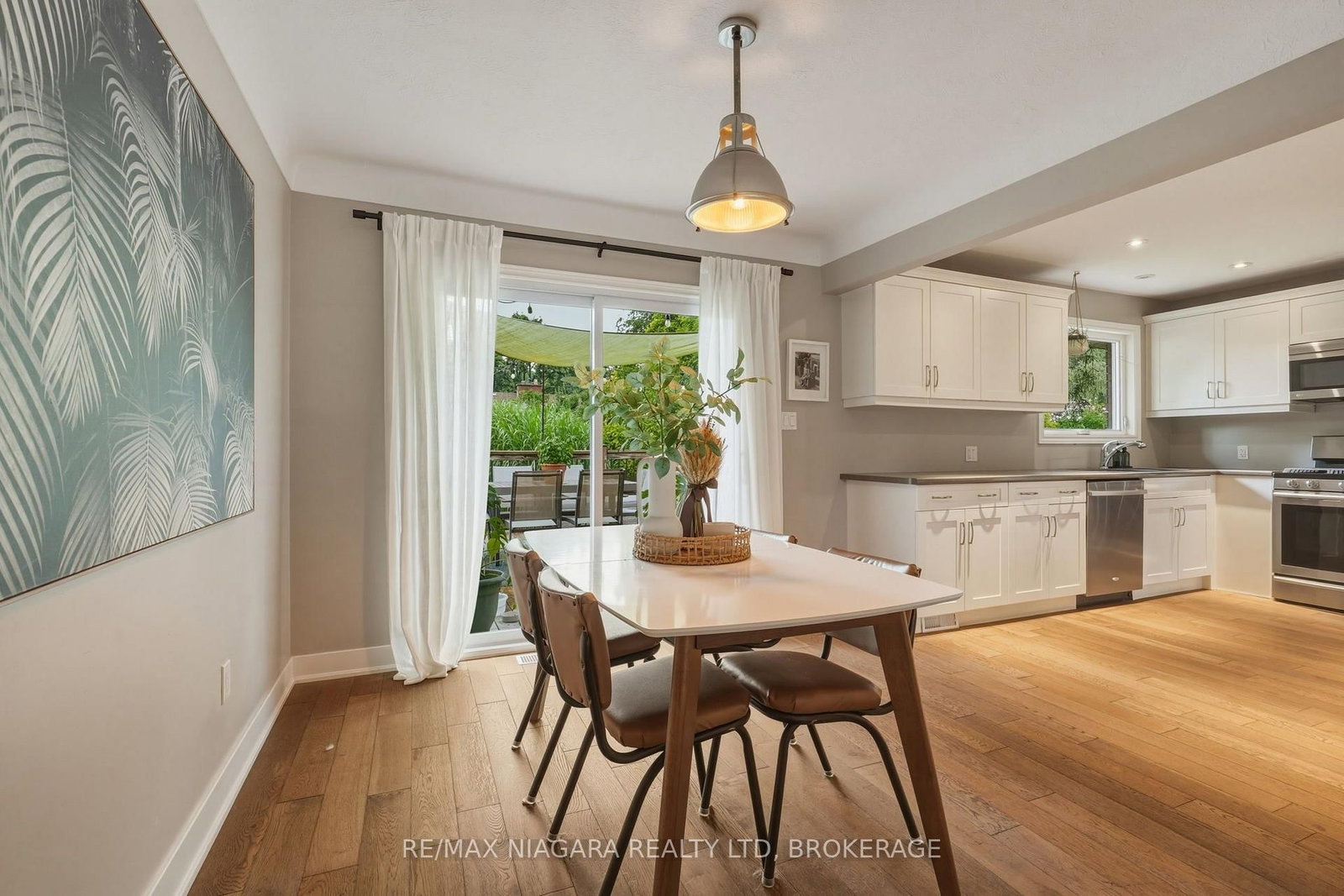 9 Youngblut Avenue • St. Catharines, ON photo 9