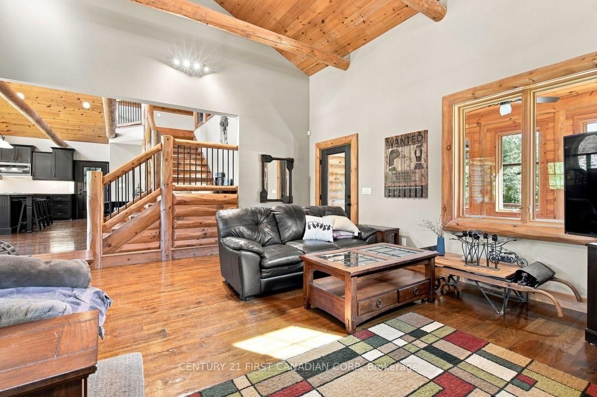 31998 Scout Road • North Middlesex, ON photo 14