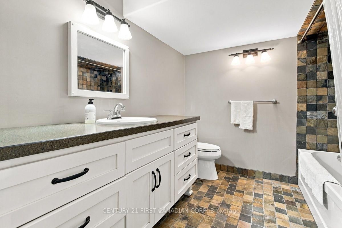 31998 Scout Road • North Middlesex, ON photo 35