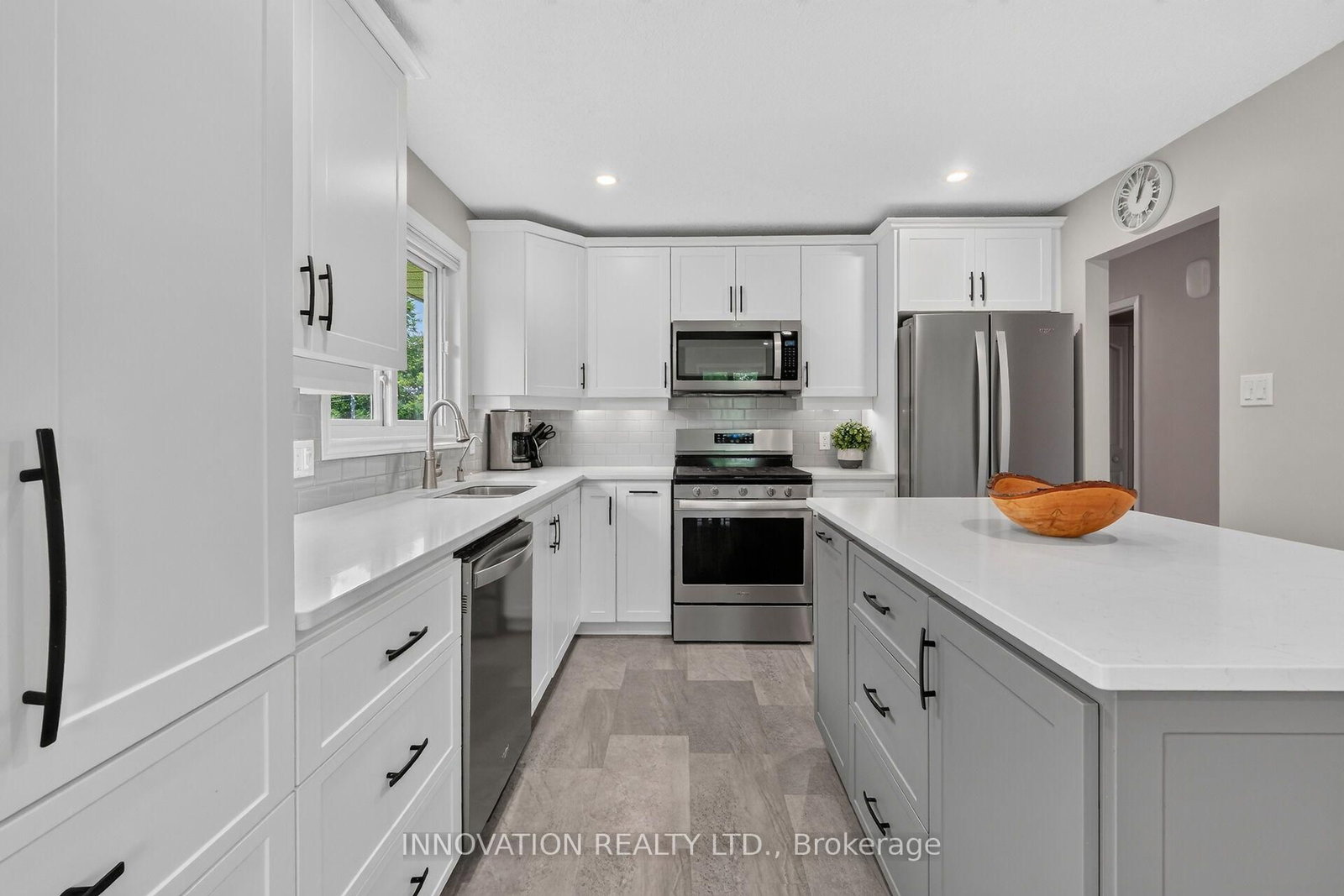 2675 Cindy Court • Metcalfe, ON photo 5