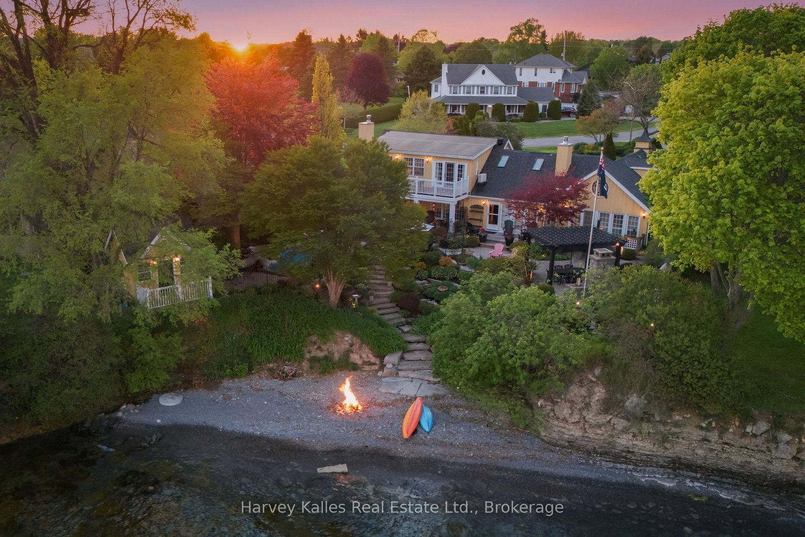 3 Skiff Cove Place • Prince Edward County, ON photo 4