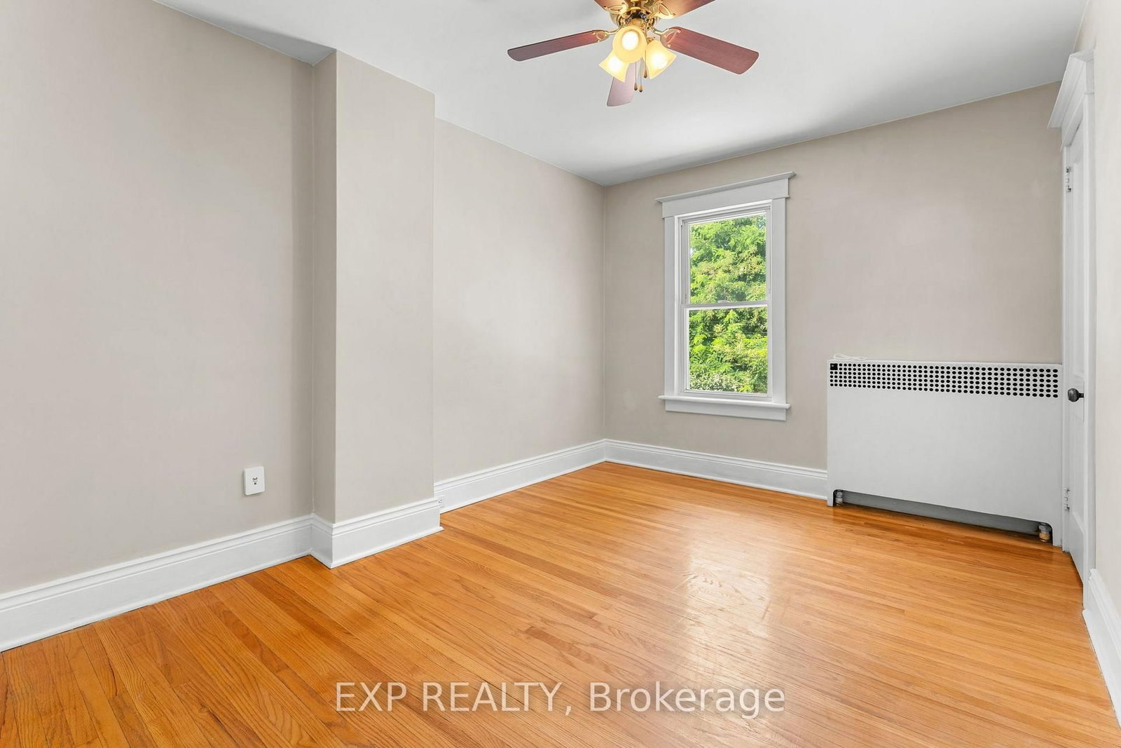 156 Park Row S • Hamilton, ON photo 25