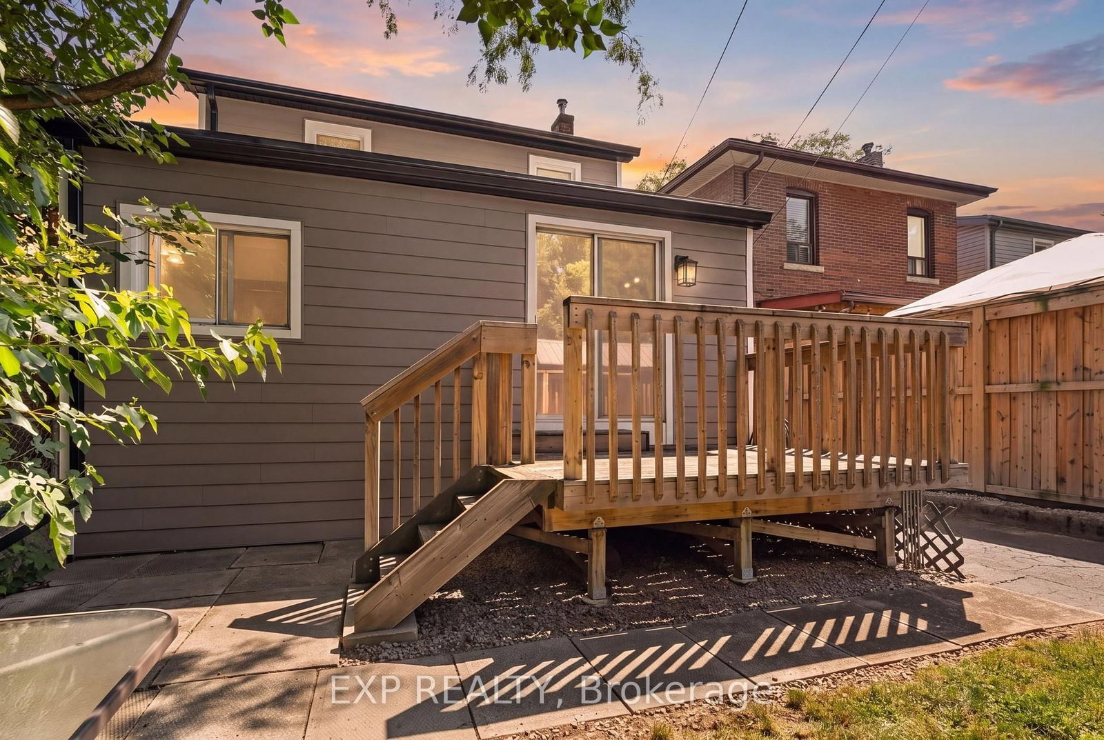 156 Park Row S • Hamilton, ON photo 36