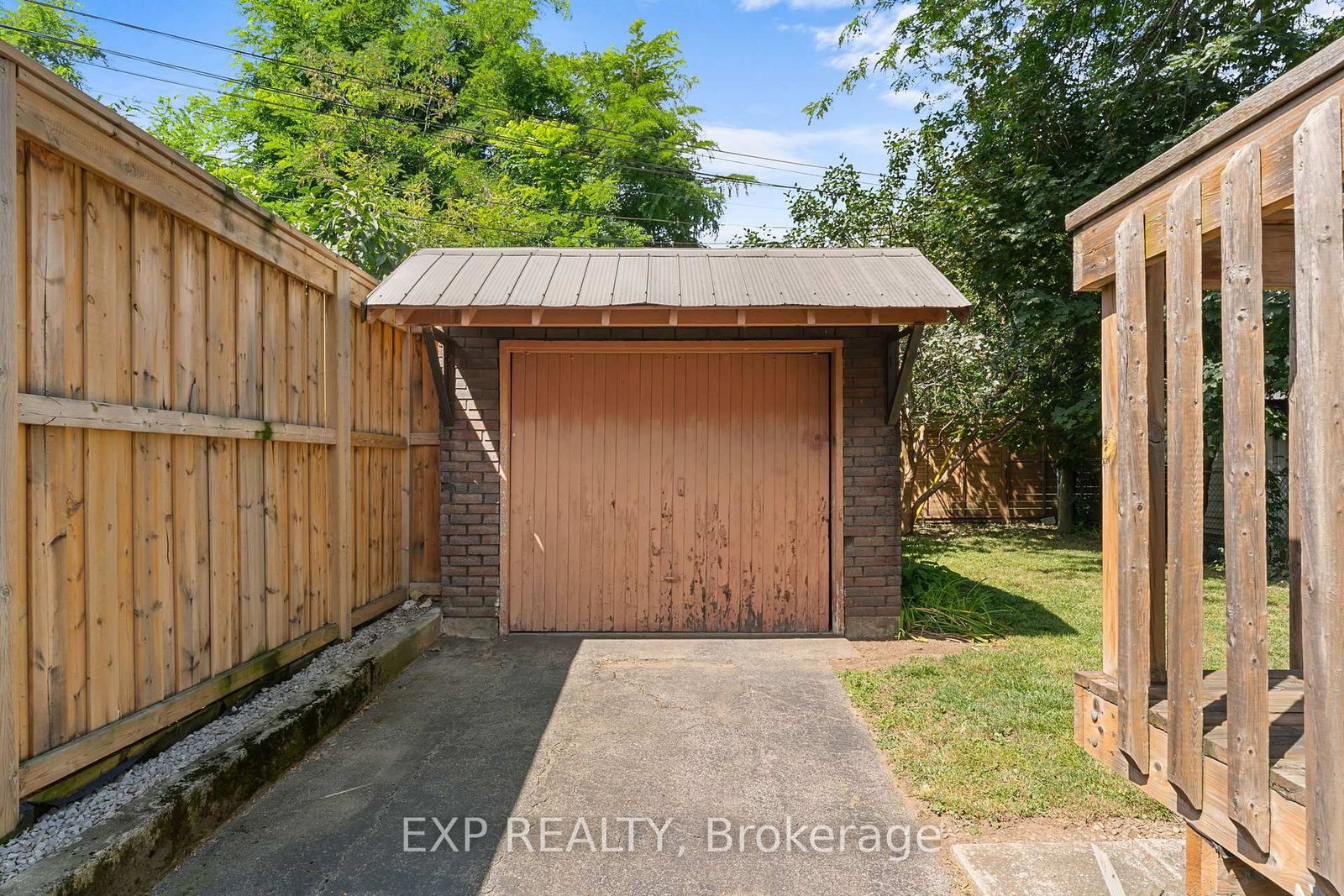 156 Park Row S • Hamilton, ON photo 37