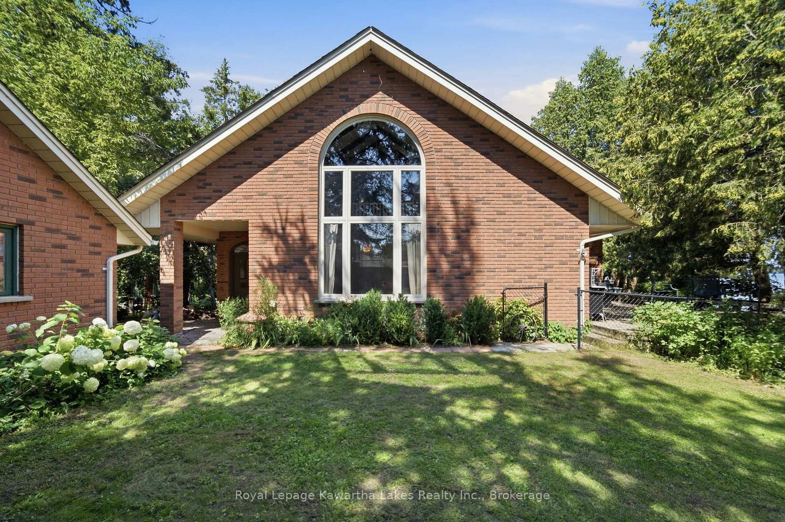100 Pinewood Boulevard • Kawartha Lakes, ON photo 34