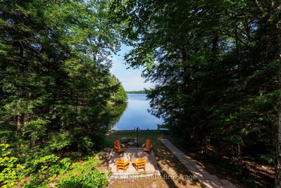 1160 Lakeshore Drive S • Bracebridge, ON photo 2