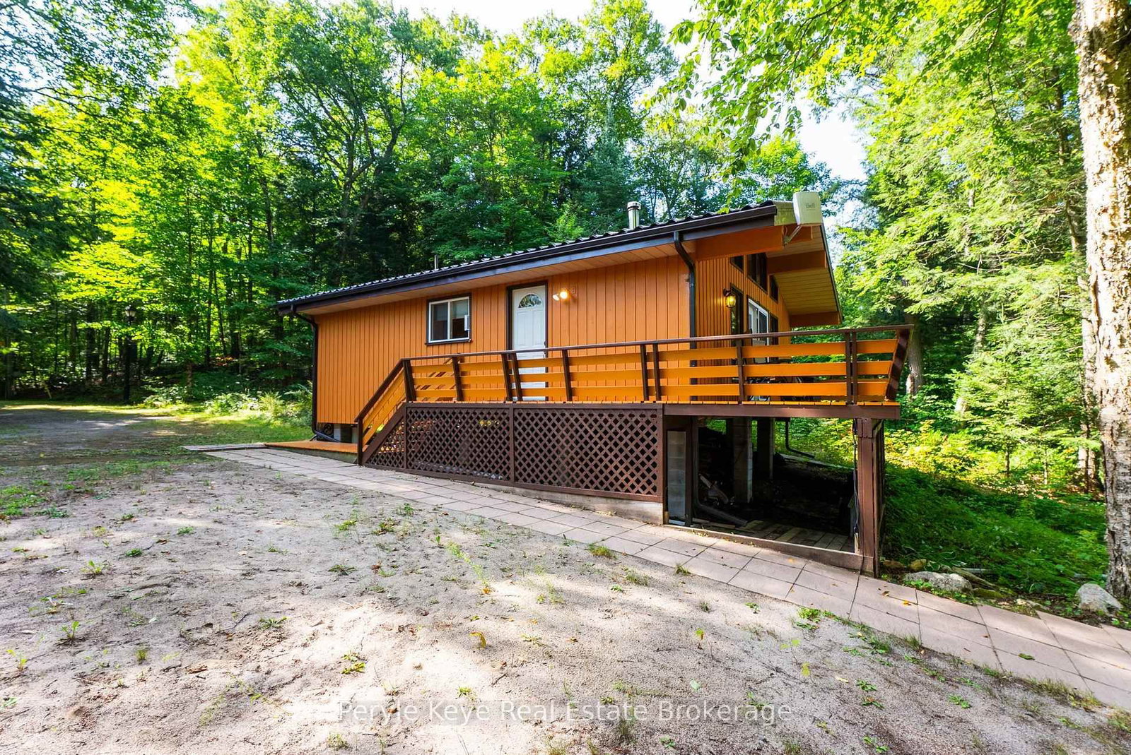 1160 Lakeshore Drive S • Bracebridge, ON photo 8