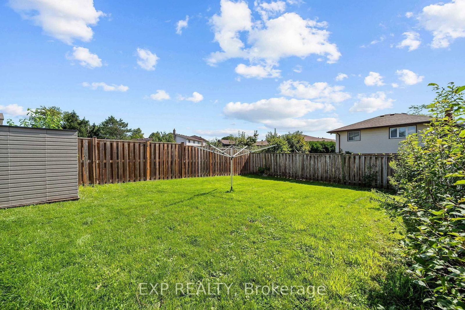 746 Homeview Road • London South, ON photo 24
