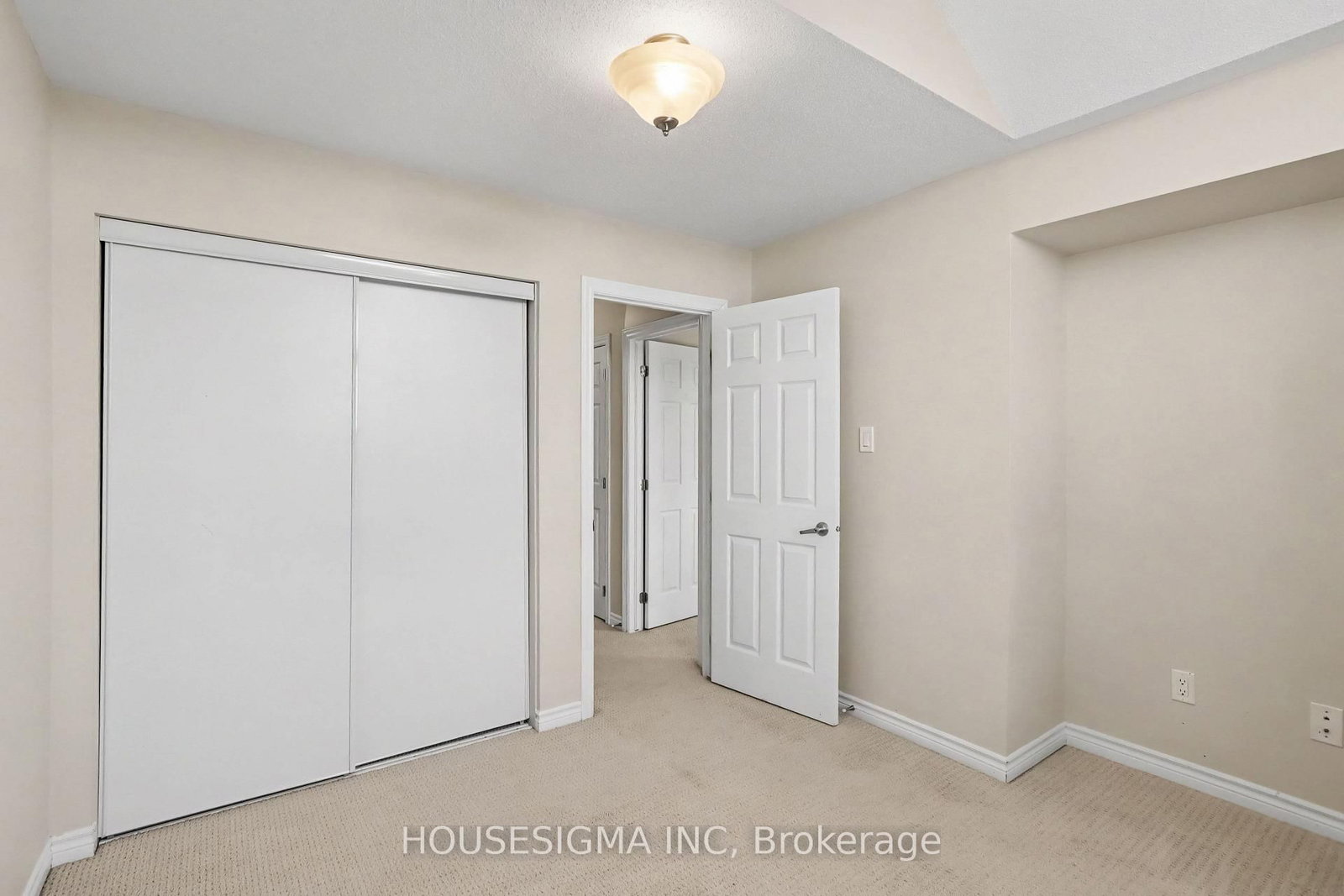 110 Pennant Avenue • Ottawa, ON photo 28