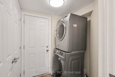 110 Pennant Avenue • Ottawa, ON photo 9