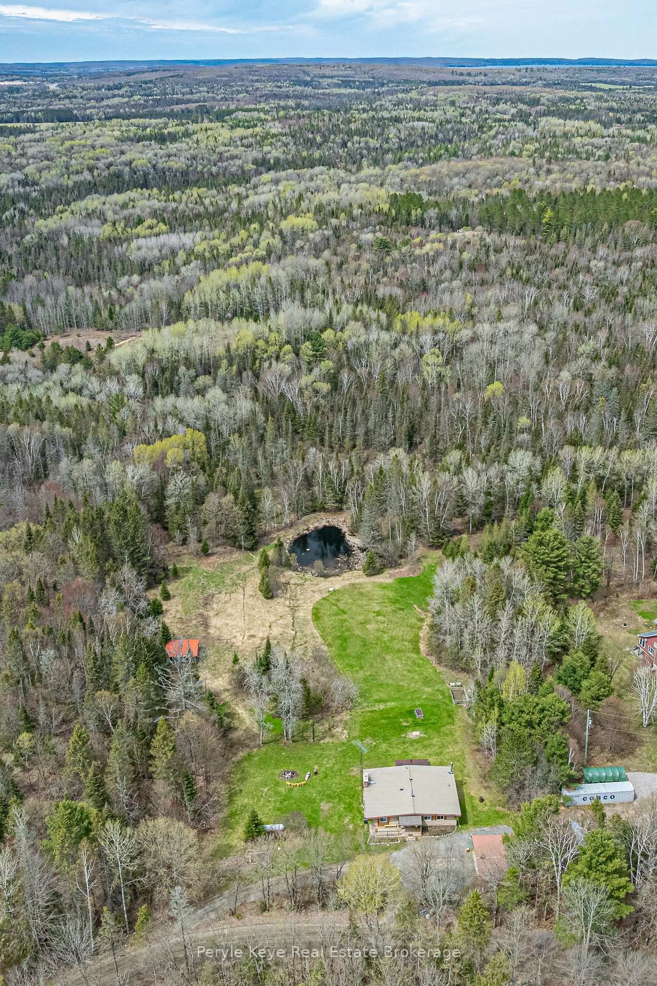 114 Robbs Rock Road • Burk's Falls, ON photo 9