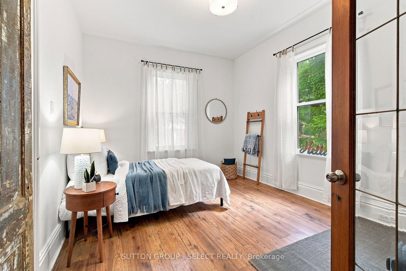563 Ontario Street • London East, ON photo 18