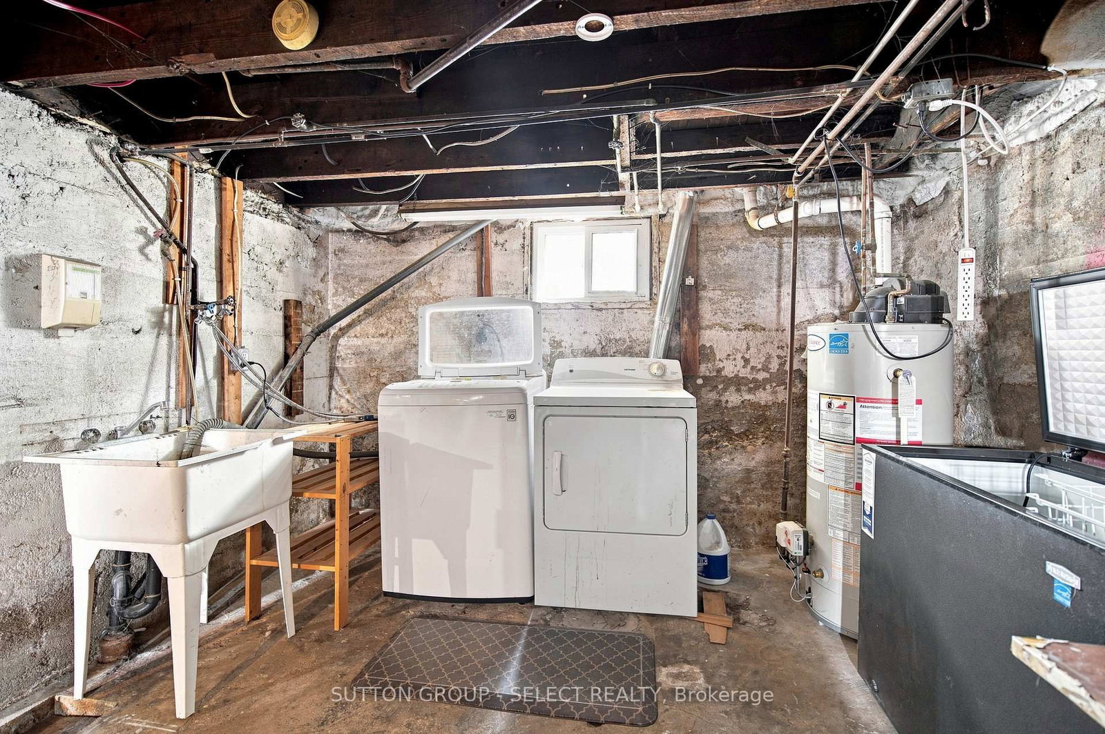 563 Ontario Street • London East, ON photo 26