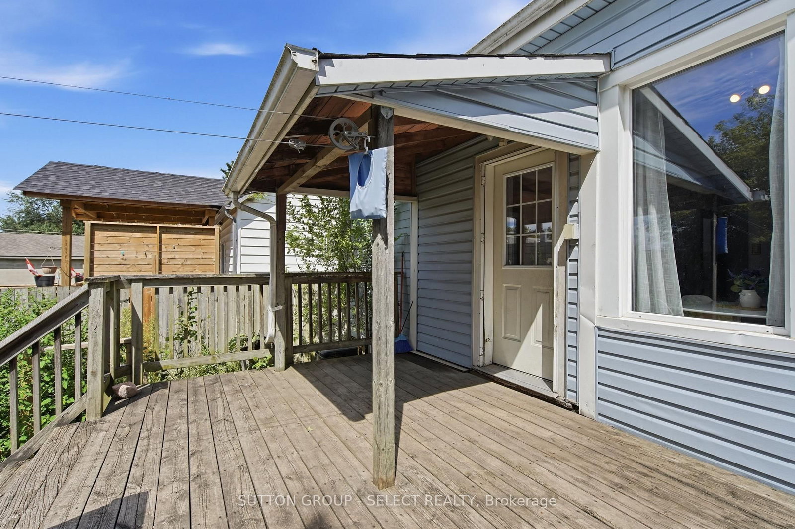 563 Ontario Street • London East, ON photo 28
