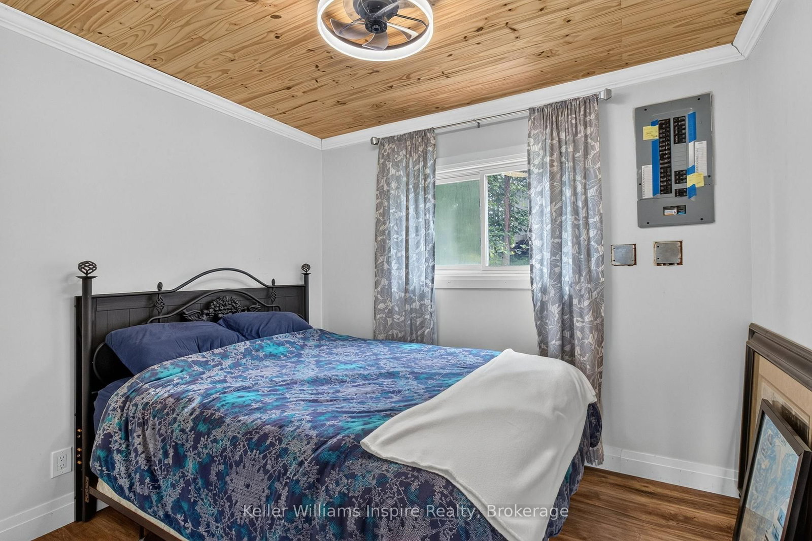 1080 Pillar Lane • Perth Road, ON photo 15