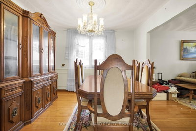 42 Applegreen Grove • London South, ON photo 6
