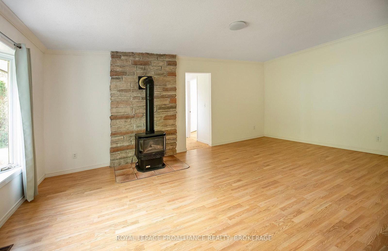 4502 Red Maple Lane • Inverary, ON photo 8