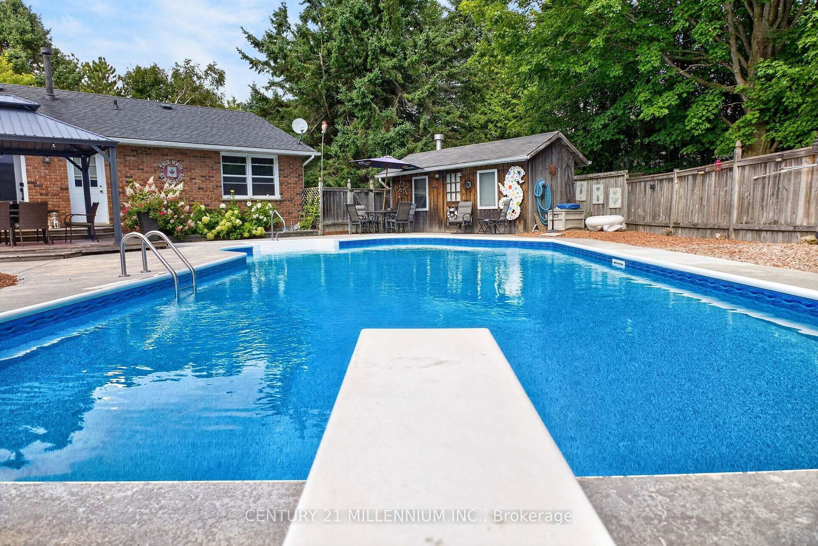 65 Maplewood Drive • Amaranth, ON photo 11