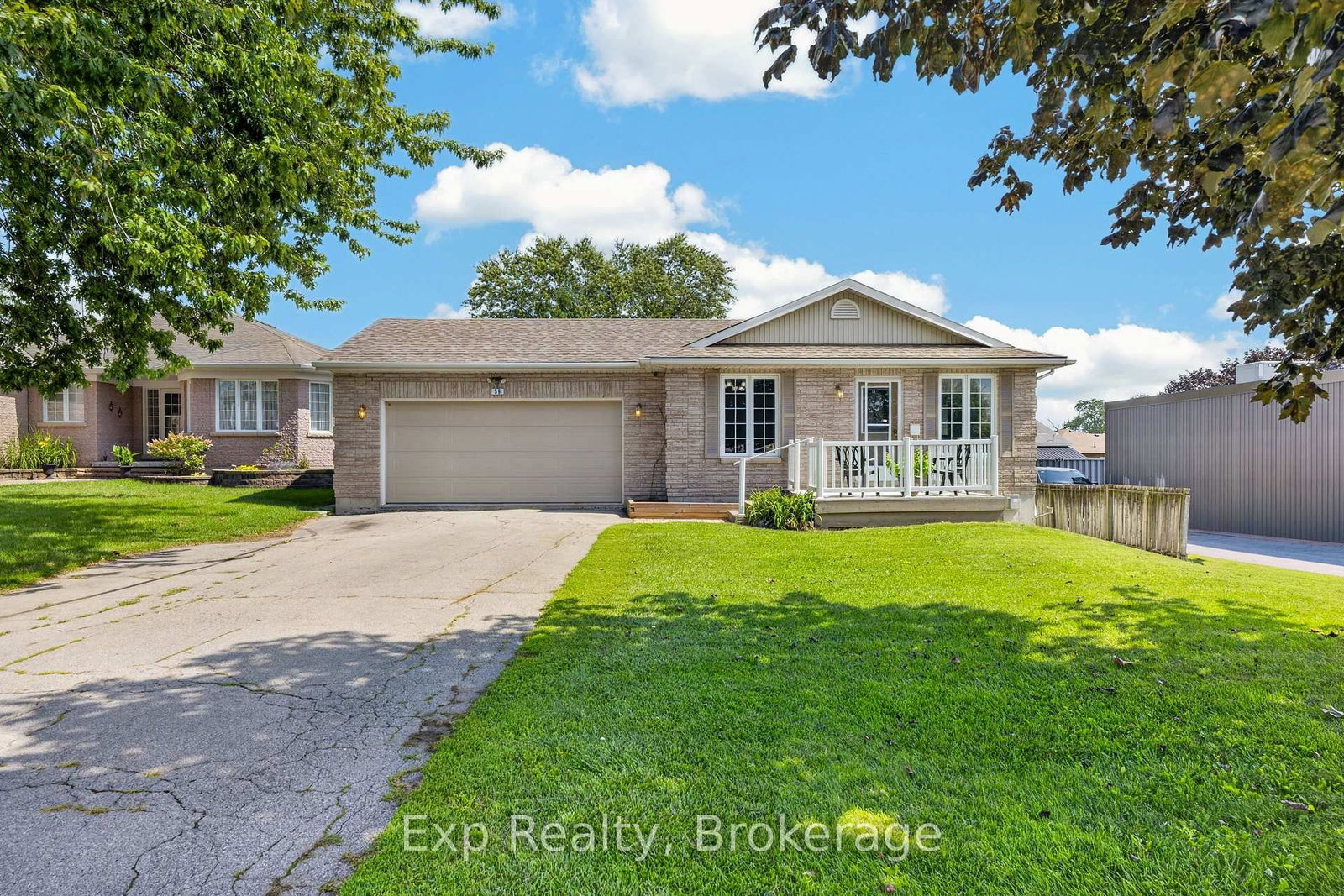 59 Avondale Road • Belleville, ON photo 1