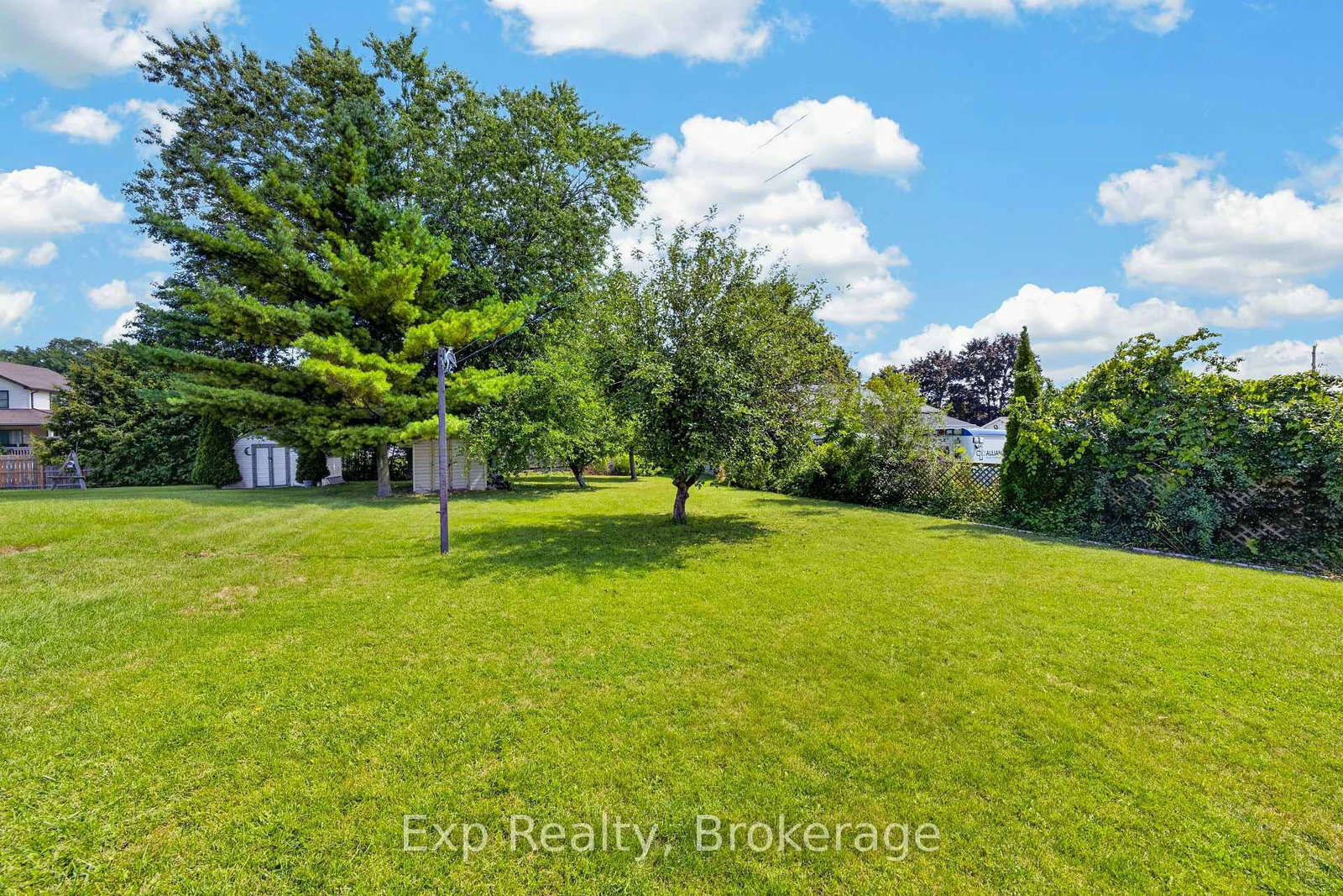 59 Avondale Road • Belleville, ON photo 23