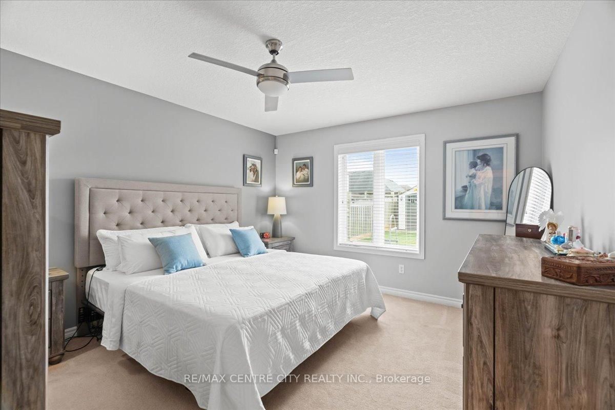 2 Cherry Blossom Lane • St. Thomas, ON photo 18