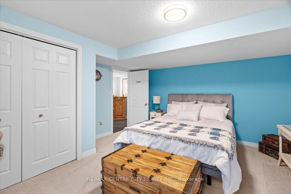 2 Cherry Blossom Lane • St. Thomas, ON photo 26