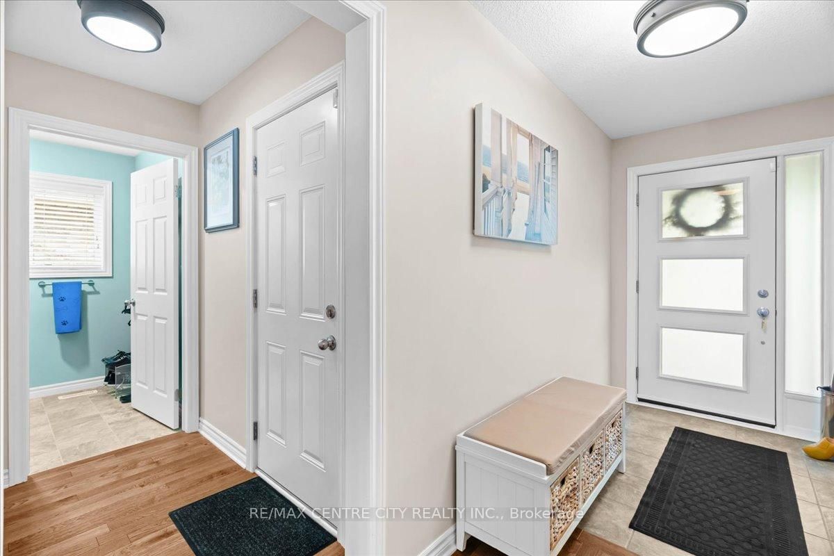 2 Cherry Blossom Lane • St. Thomas, ON photo 9