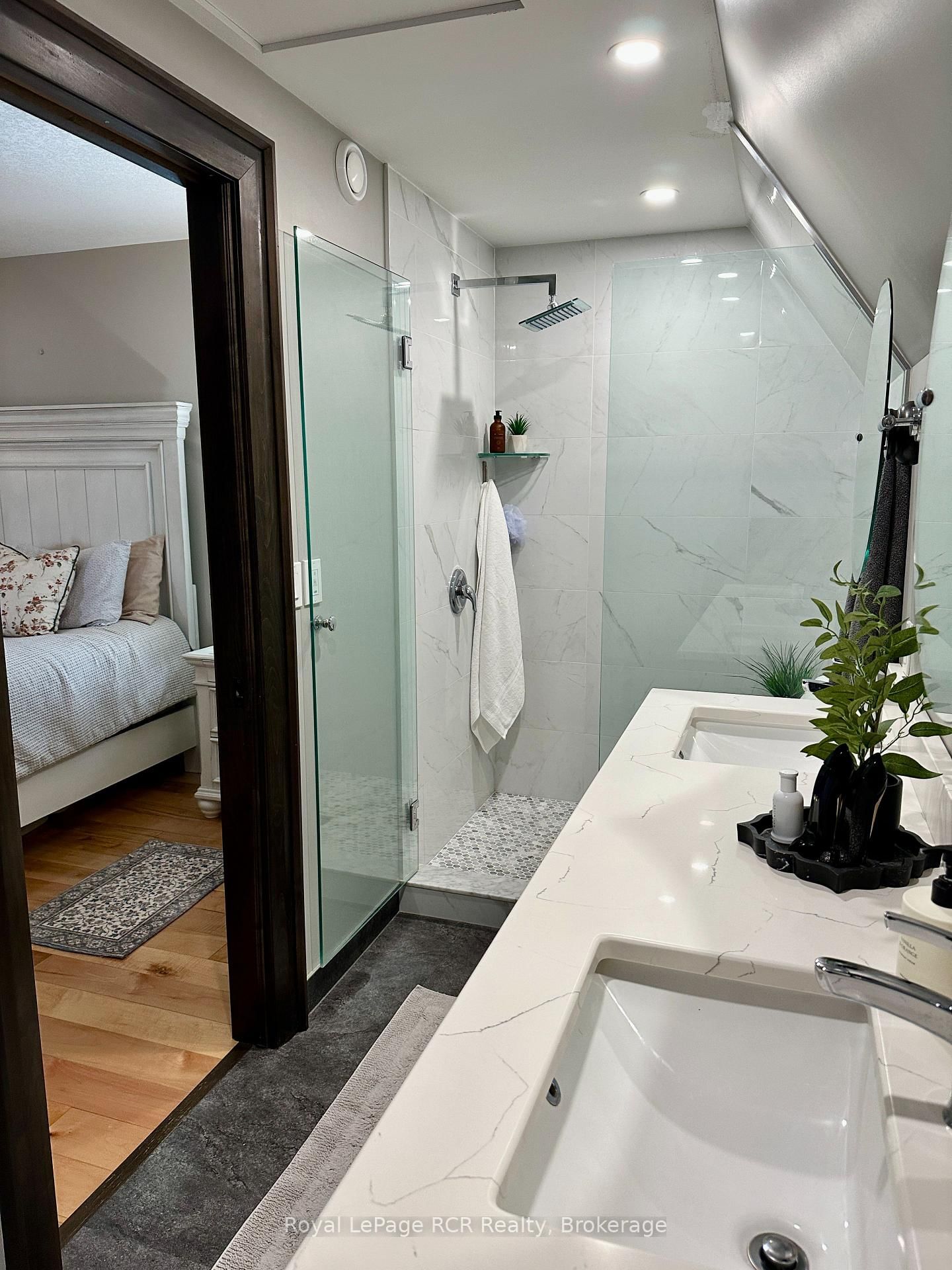 241 4th Street Crescent • Hanover, ON photo 36