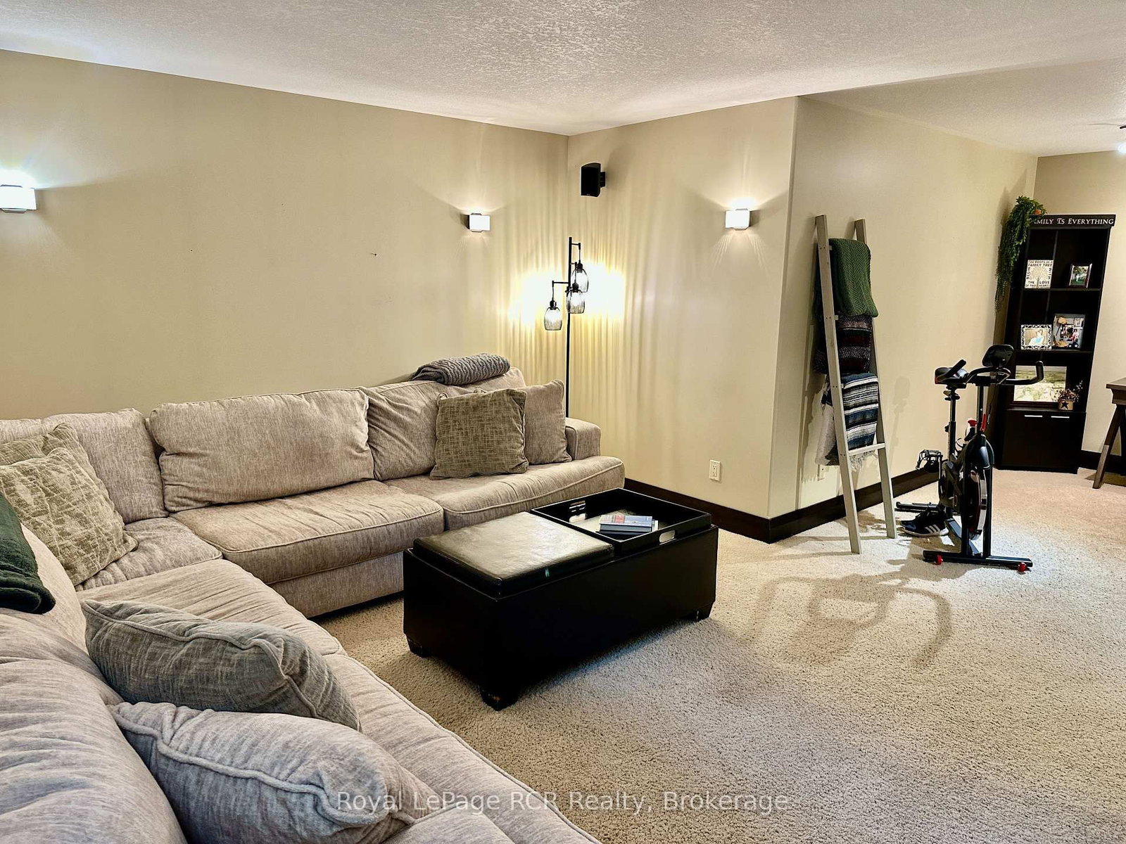 241 4th Street Crescent • Hanover, ON photo 38