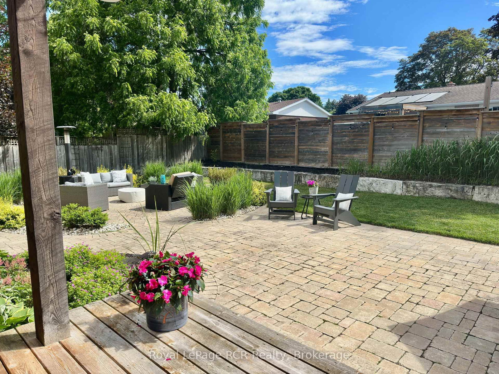 241 4th Street Crescent • Hanover, ON photo 5