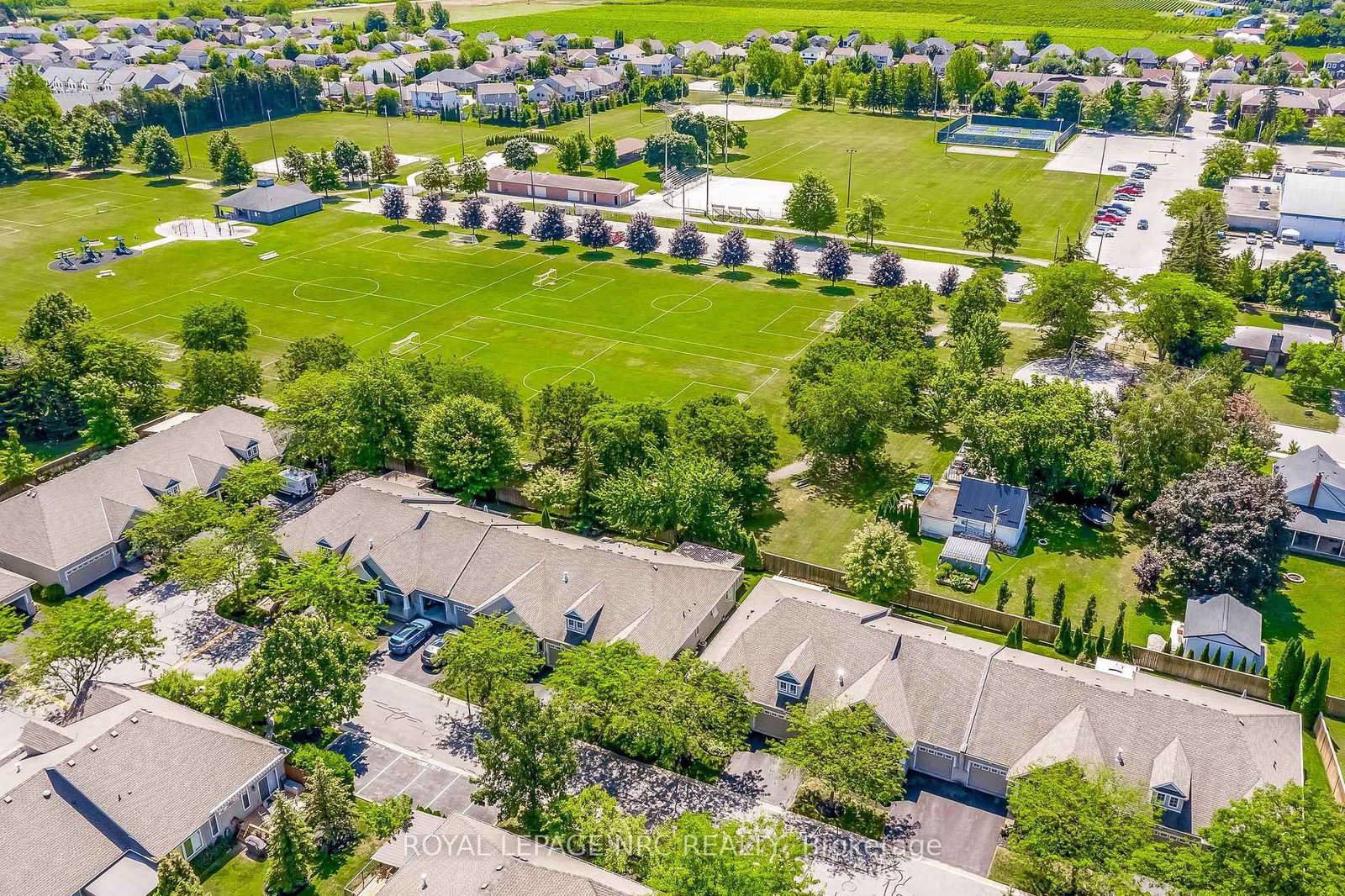 92 Loretta Drive • #12 • Niagara-on-the-Lake, ON photo 36
