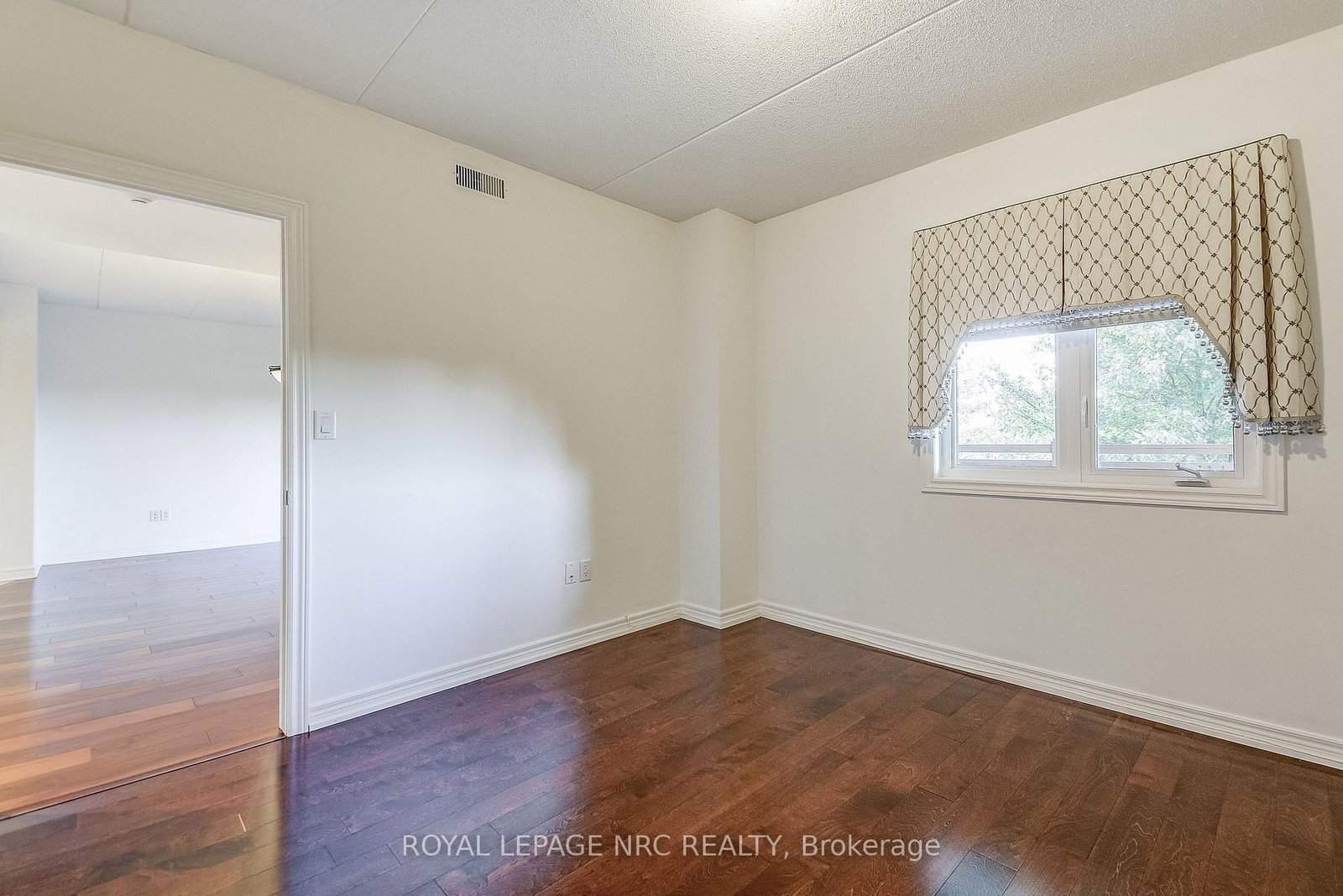 678 Line 2 Road • #202 • Niagara-on-the-Lake, ON photo 17