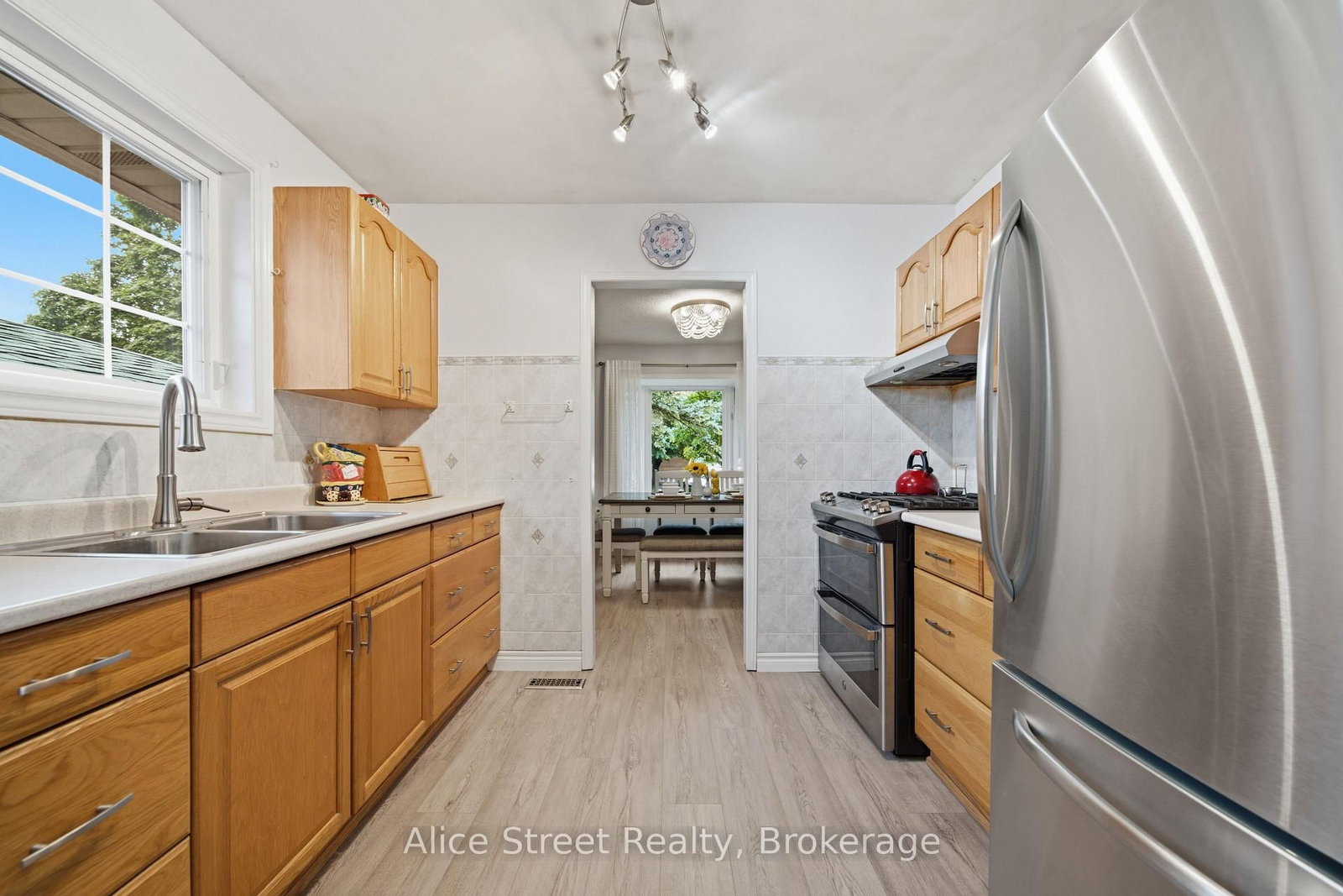 5 Glenbrook Drive • Guelph, ON photo 17