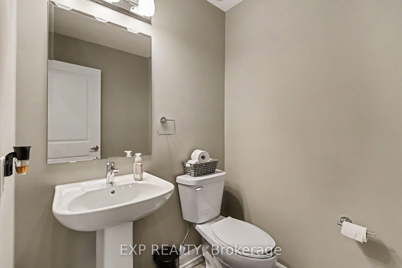 48 Damselfish Walk • Ottawa, ON photo 17
