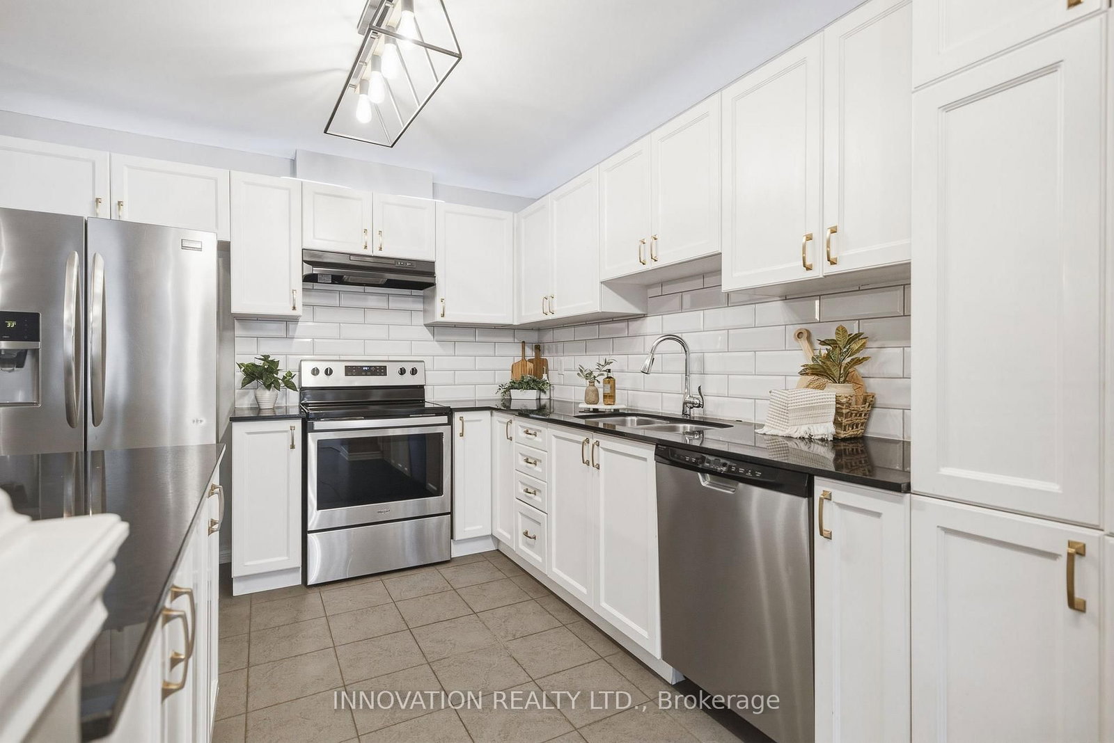 366 Meadowbreeze Drive • Ottawa, ON photo 17