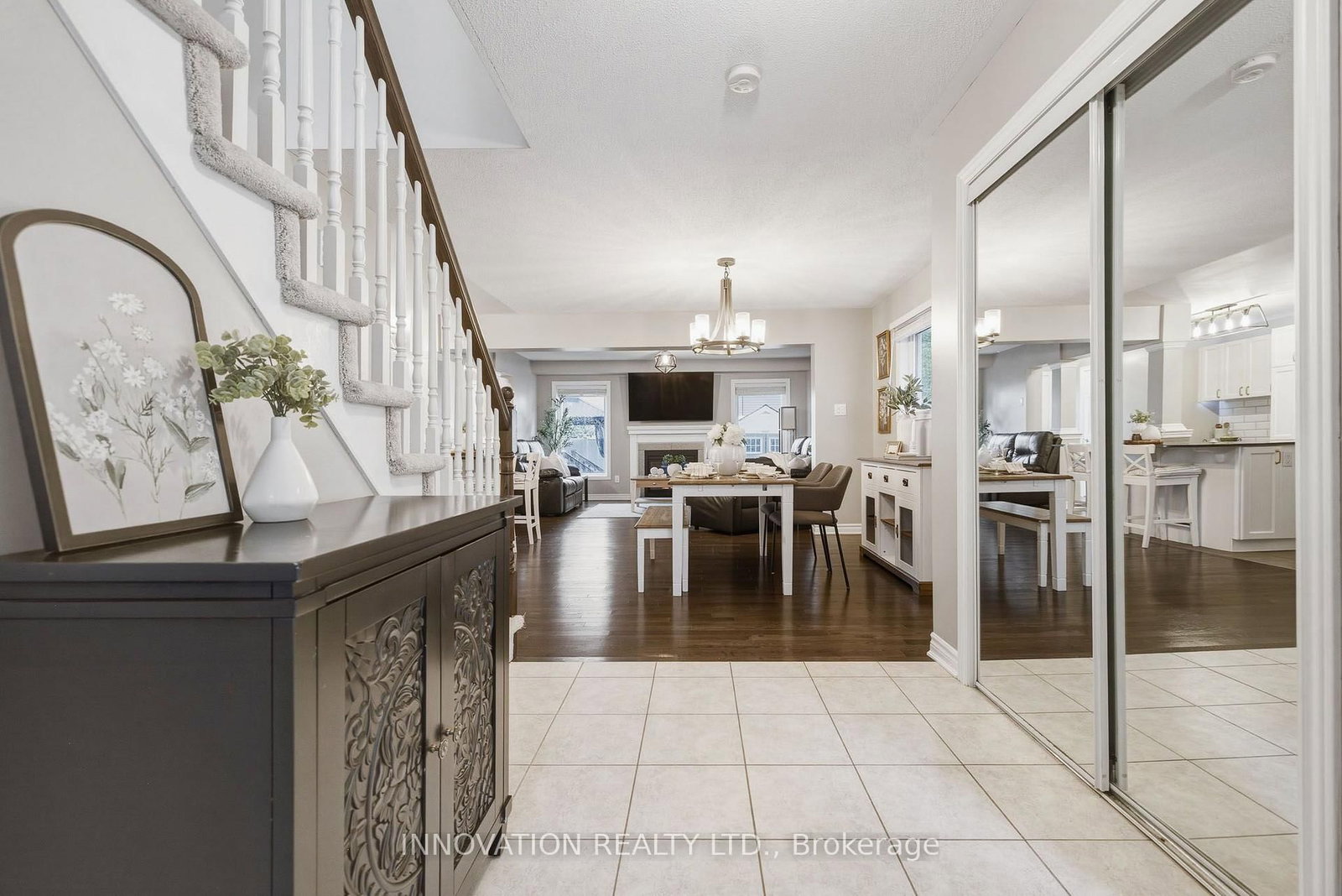 366 Meadowbreeze Drive • Ottawa, ON photo 6