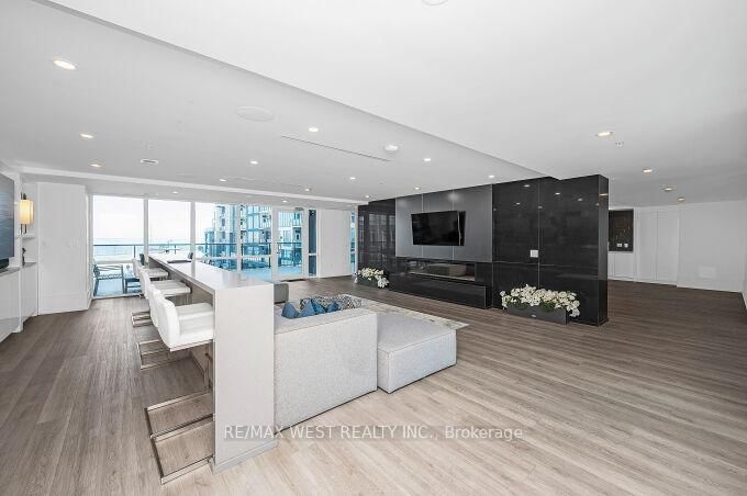 16 Concord Place • #615 • Grimsby, ON photo 27