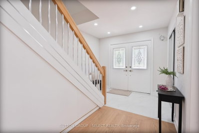 9 ULLSWATER Crescent • London North, ON photo 4
