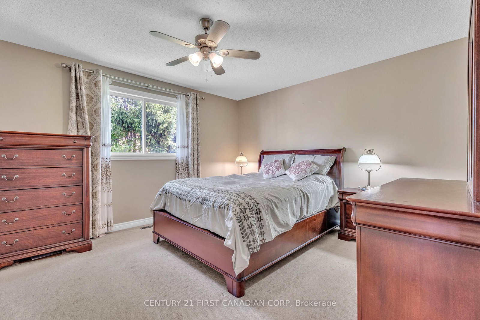 1761 Devos Drive • London North, ON photo 16