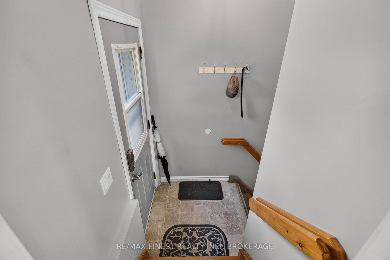 513 County road 2 • Front of Leeds & Seeleys Bay, ON photo 22