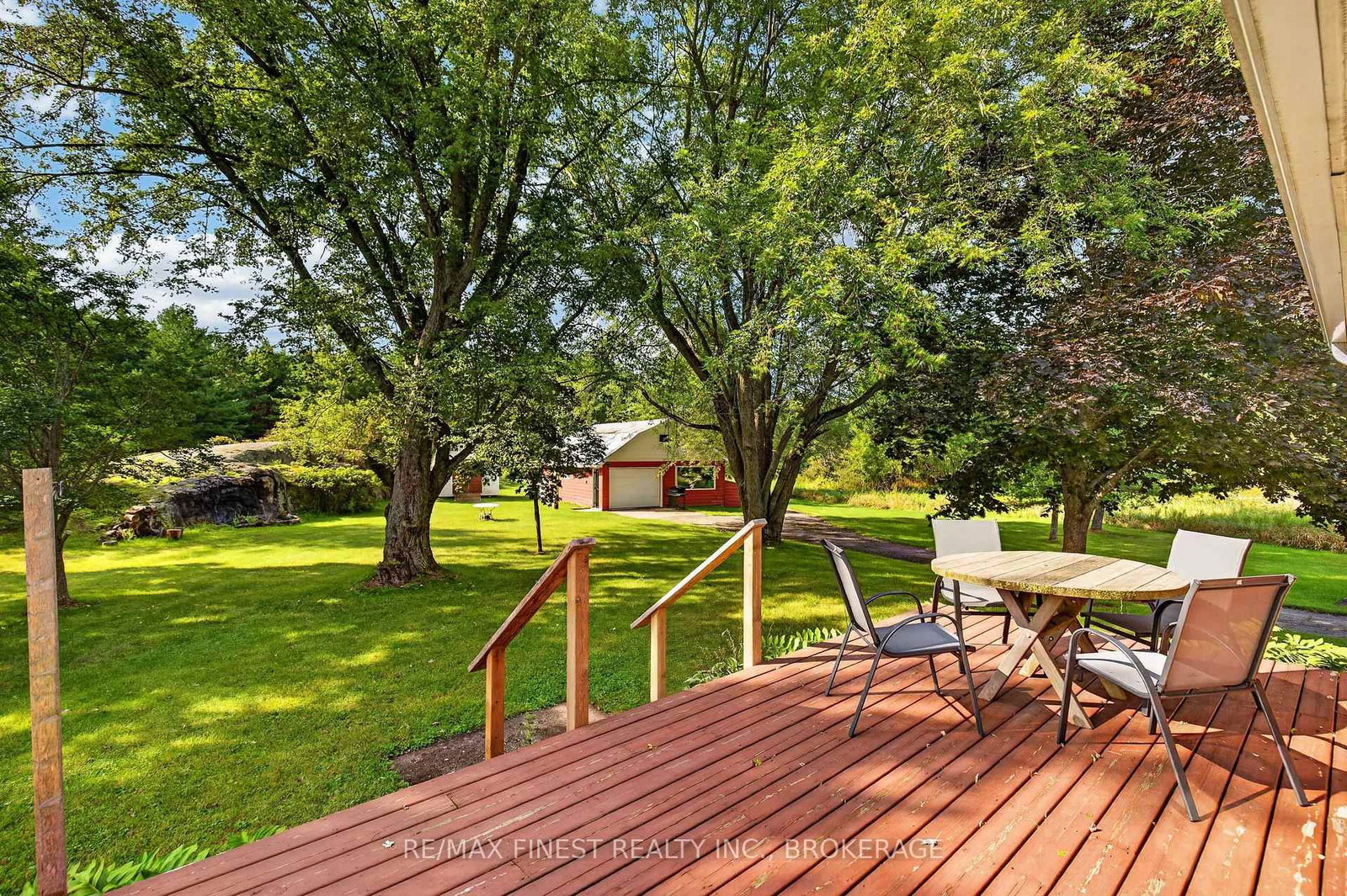 513 County road 2 • Front of Leeds & Seeleys Bay, ON photo 33