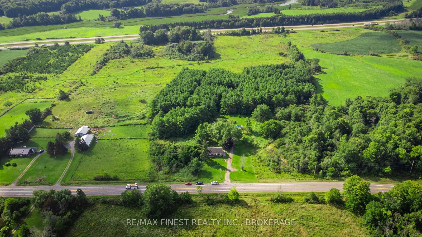 513 County road 2 • Front of Leeds & Seeleys Bay, ON photo 4