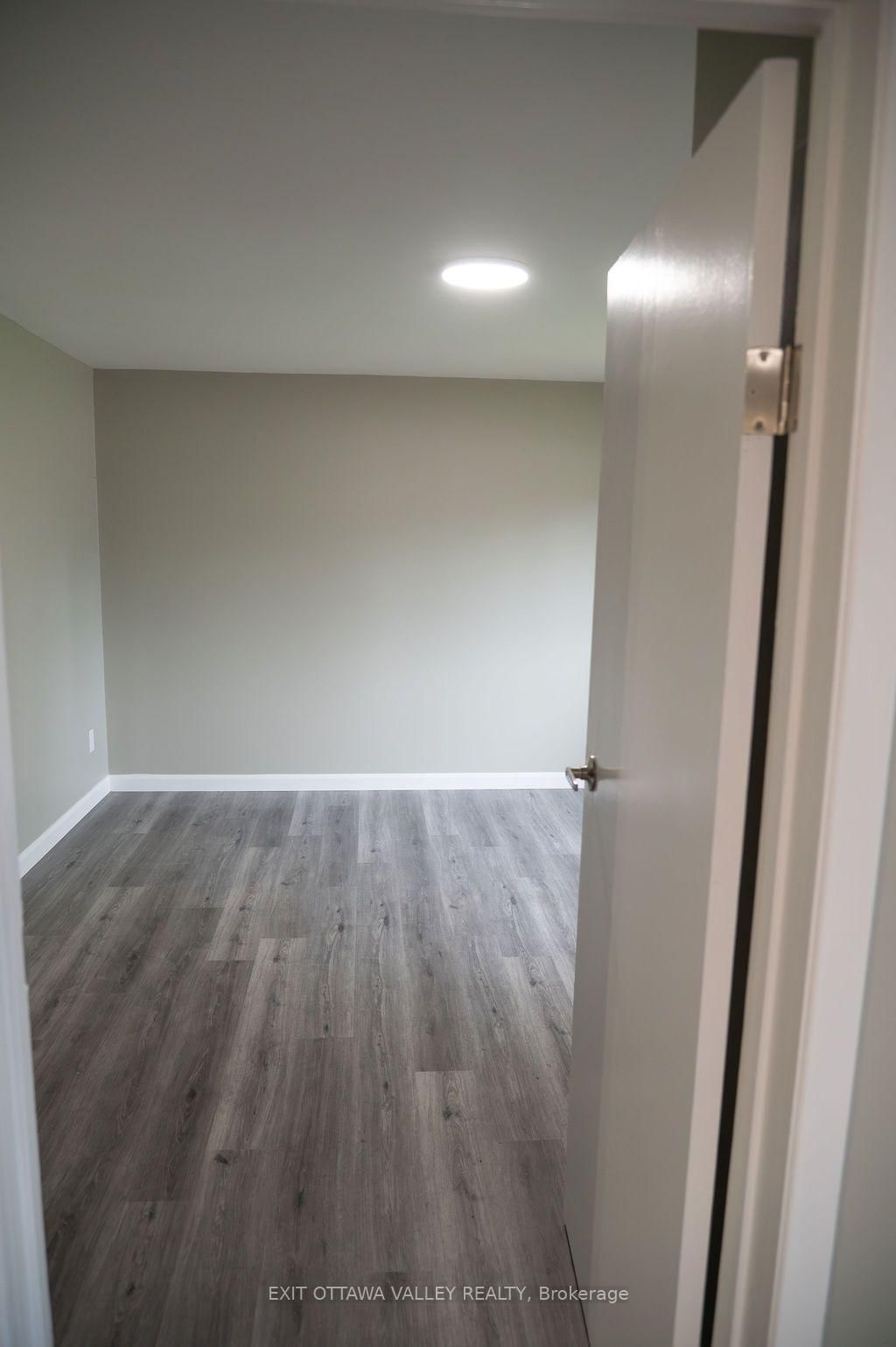 400 Boundary Road E • Pembroke, ON photo 14