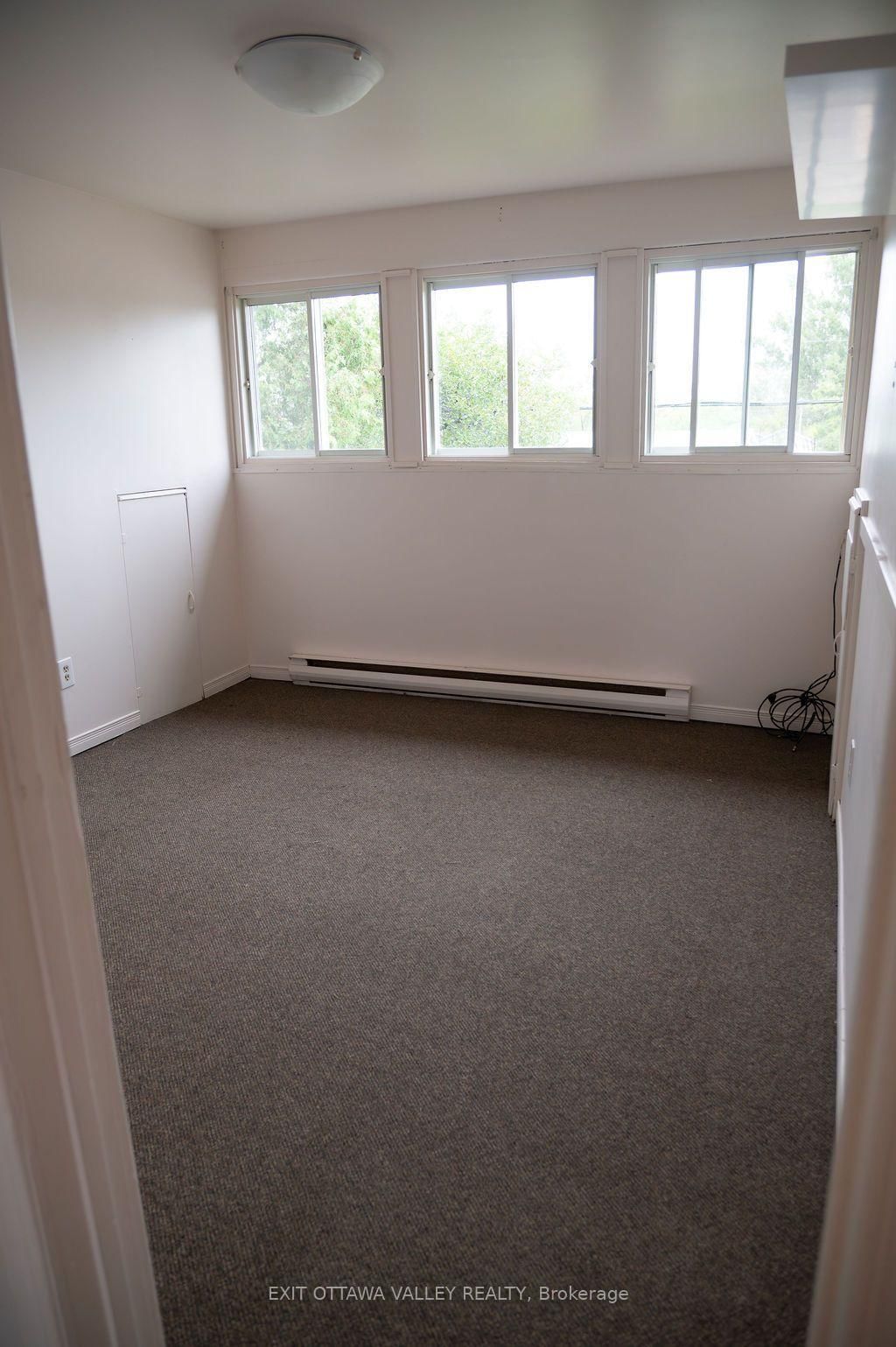 400 Boundary Road E • Pembroke, ON photo 35