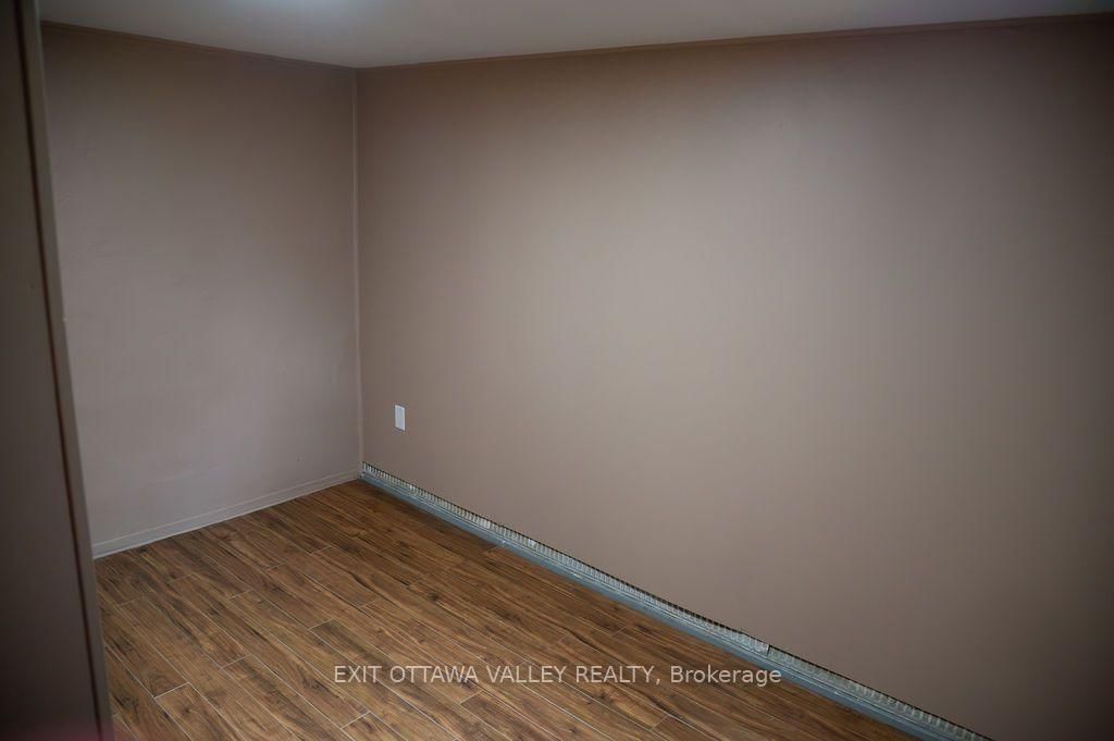 400 Boundary Road E • Pembroke, ON photo 38