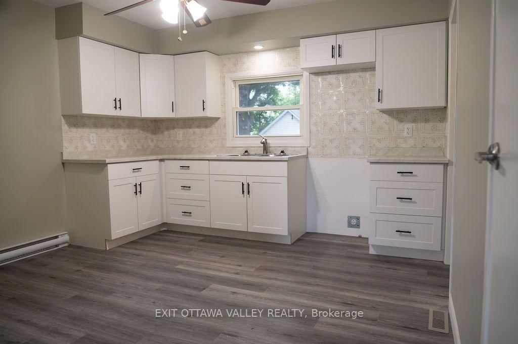 400 Boundary Road E • Pembroke, ON photo 4