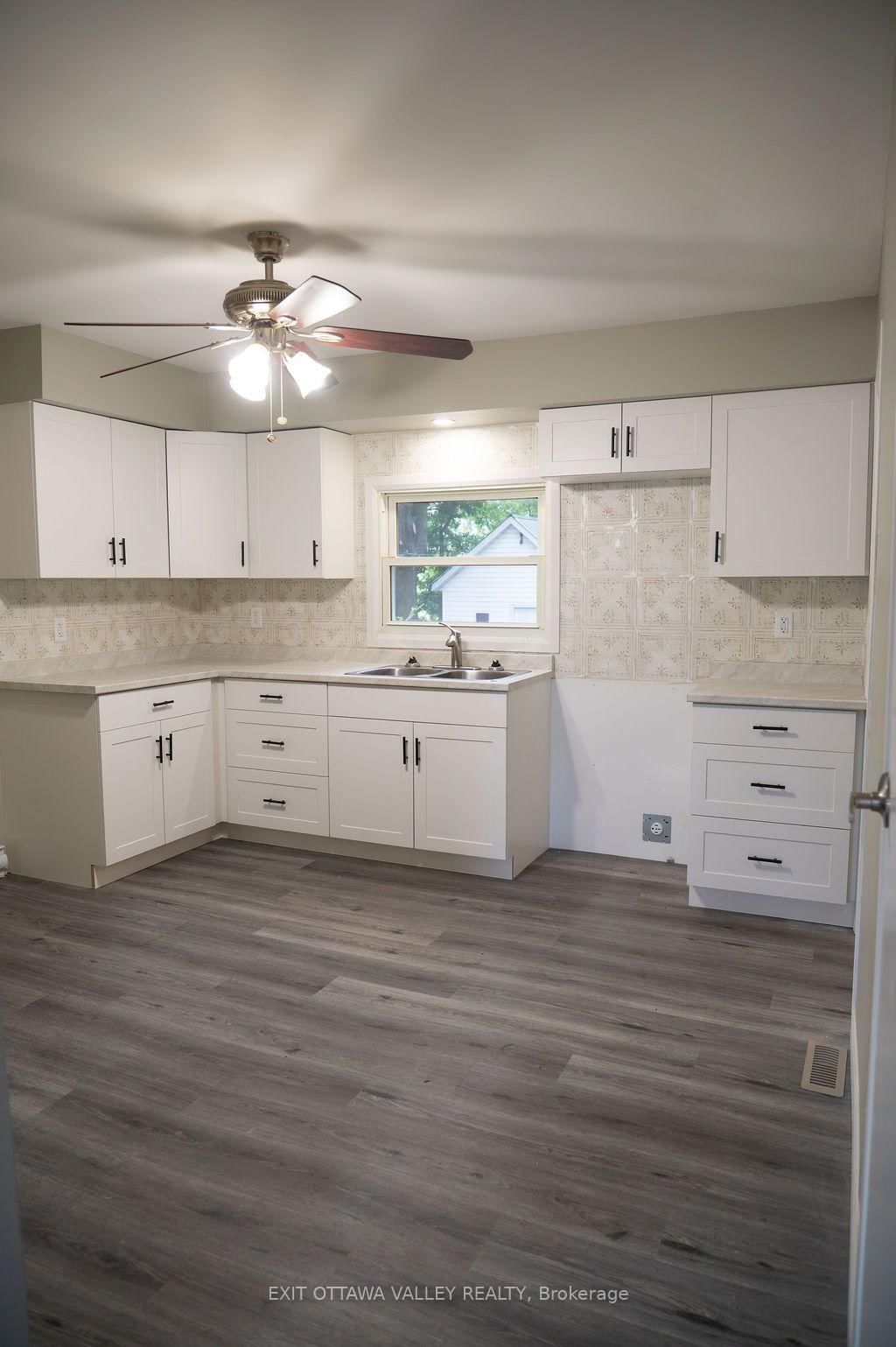 400 Boundary Road E • Pembroke, ON photo 6