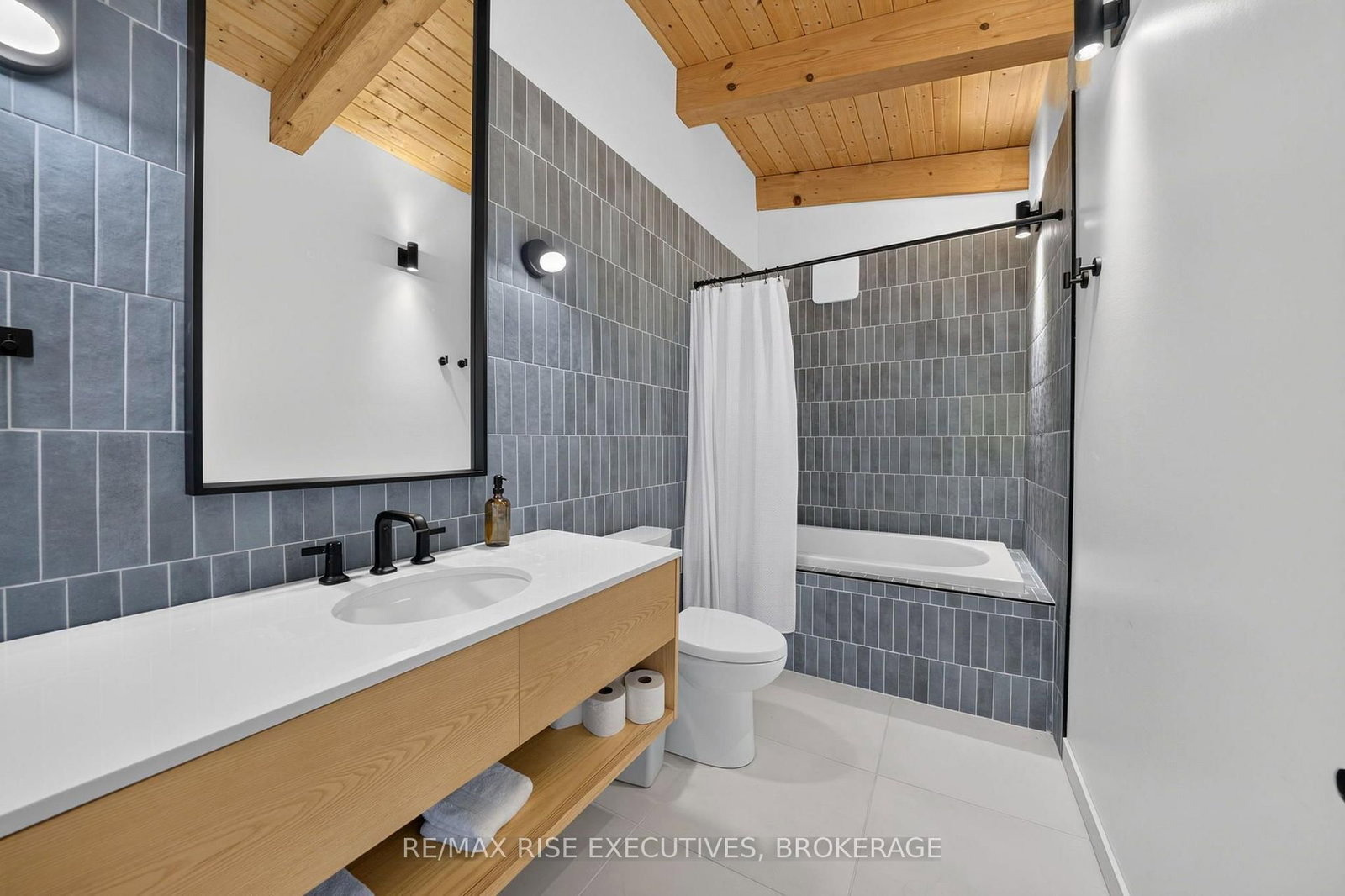 962 Church Road • Kaladar, ON photo 25