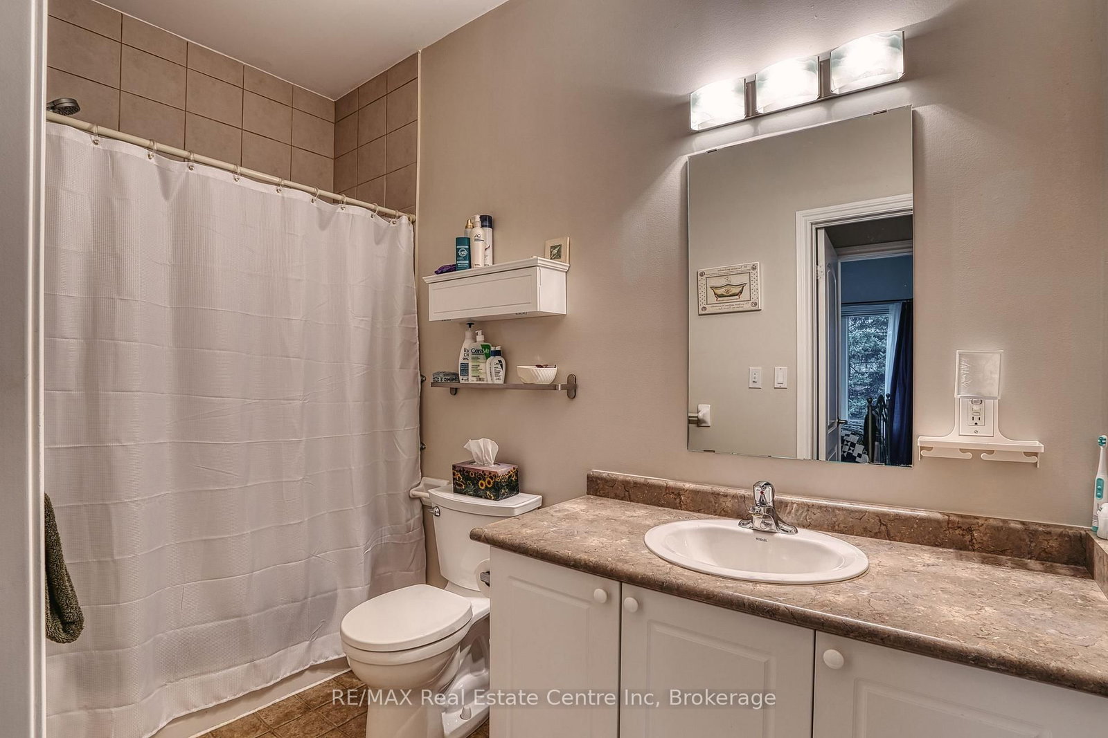 760 Woodhill Drive • Centre Wellington, ON photo 13