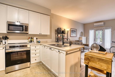 760 Woodhill Drive • Centre Wellington, ON photo 6